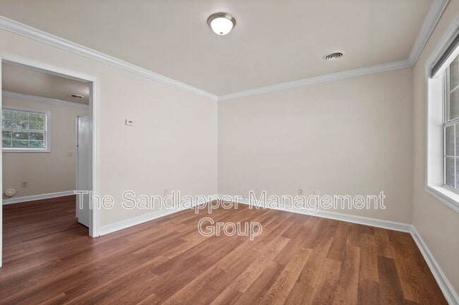 Photo - 634 Cashew St Unit B