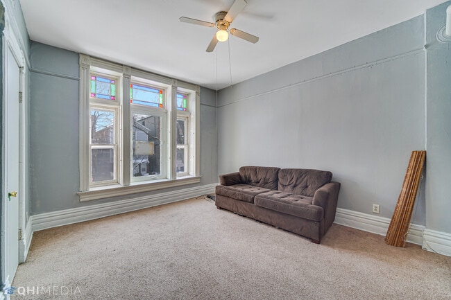 Photo - 1650 N Oakley Ave Unit 2