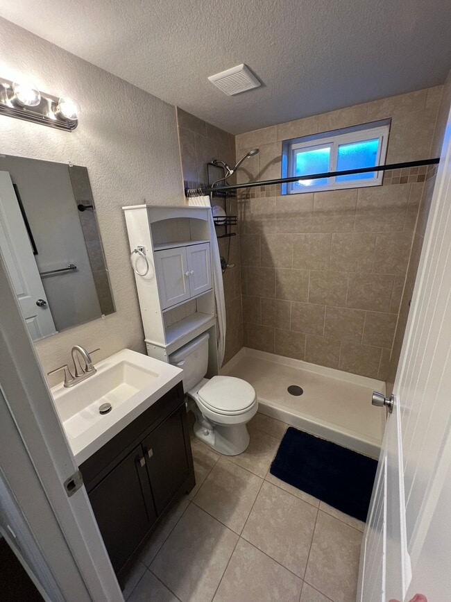 Photo - 7545 Turner Dr