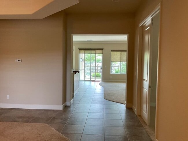 Photo - 1320 Winterchase Way