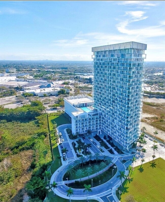 Photo - 2000 Metropica Wy Unit 2507