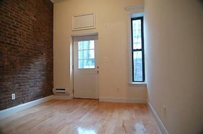 Photo - East 18th Street Unidad F3