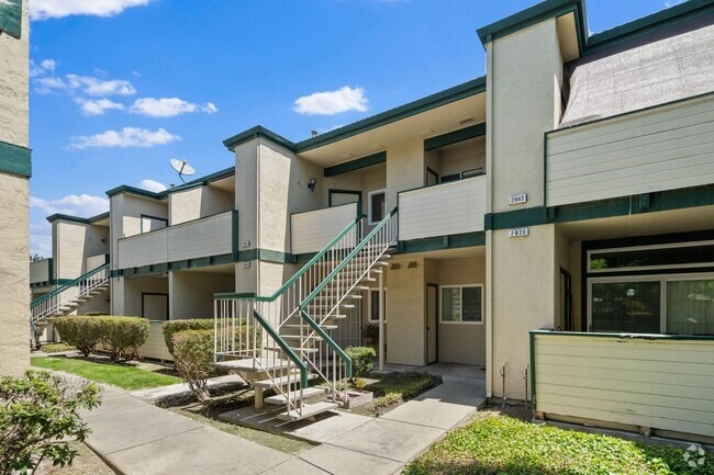 Building Photo - 2936 Flint St Unit 2936 Rental