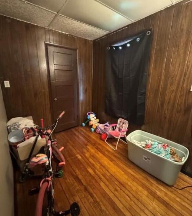 Photo - 213 Flint St