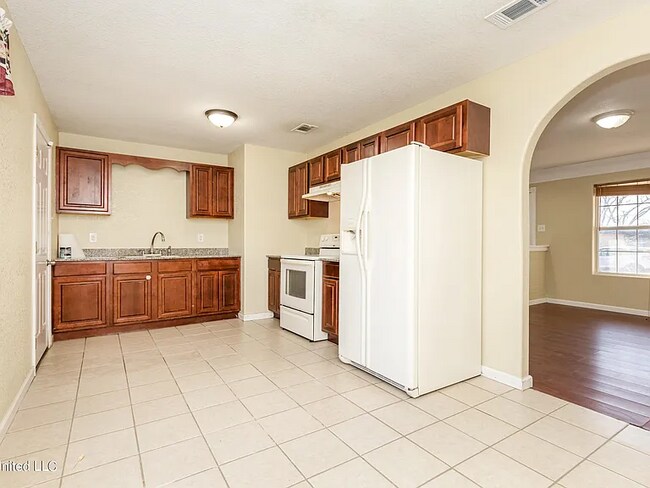 Photo - 5117 Potomac Dr House