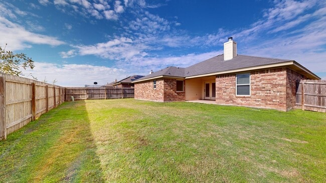 Photo - 2 WEEKS FREE RENT + $1,895 ONE STORY 4 BEDROOM WITH 3 FULL BATHS