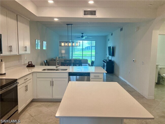 Photo - 5835 Double Eagle Cir Unidad 4714