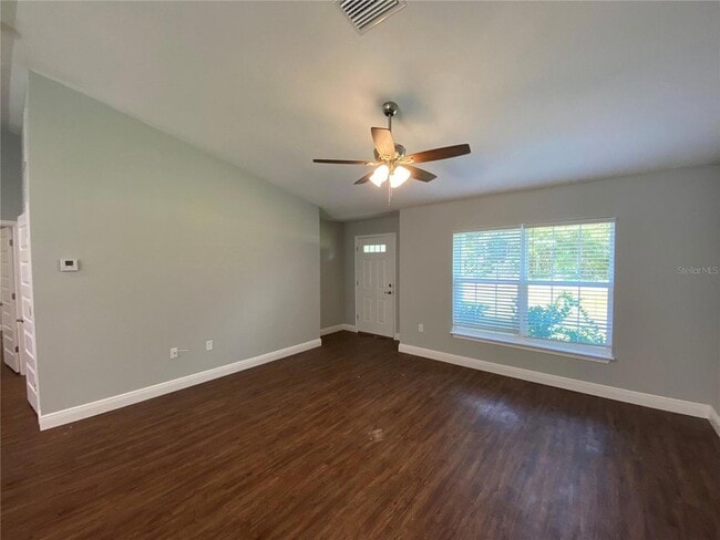 Photo - 958 W Geneva Pl