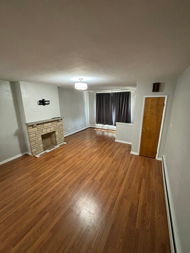 Living room - 166 Southern Ave House