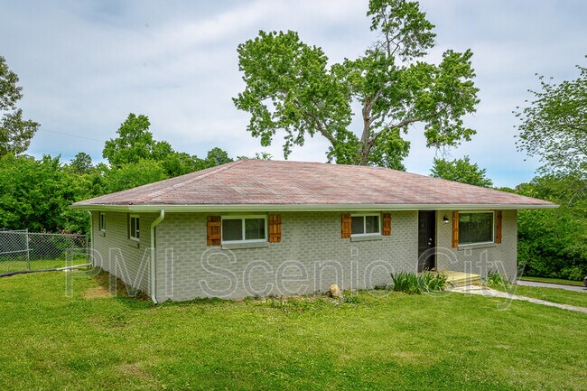 Photo - 1375 Orbit Dr