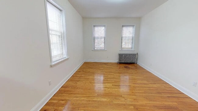 Building Photo - 55 Monroe Pl Rental