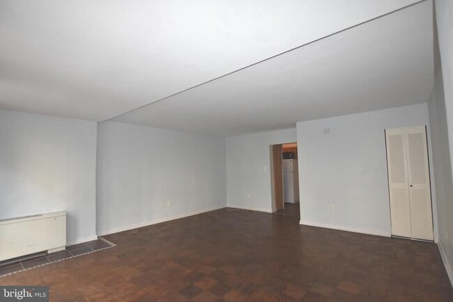 Photo - 922 24th St NW Unit 318