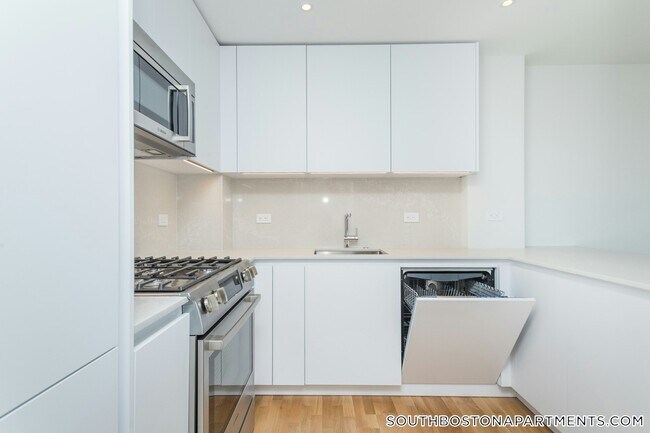 Photo - 1410 Columbia Rd Apartment Unit 17H
