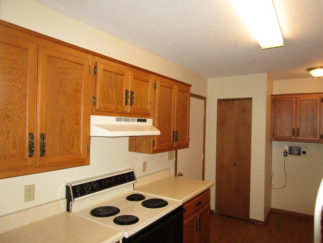 Photo - New Listing in Albion!!!