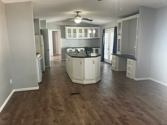 Building Photo - Triangle Mobile Home Park