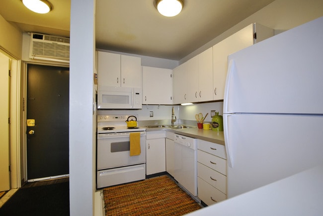 Carriage House Apartments