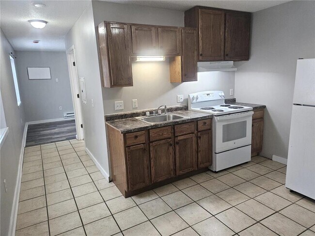 Photo - 1205 S Sibley Ave Unidad #105