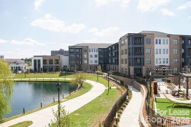 Building Photo - 6010 Jasmine Ln Unit A2