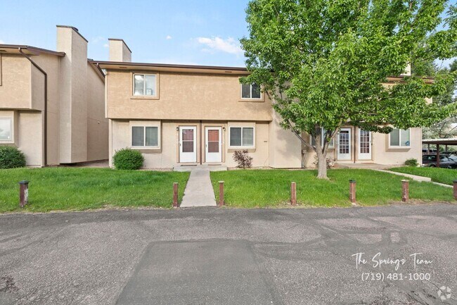 Building Photo - La Jolla 2BD Two-Story Townhome convenient...