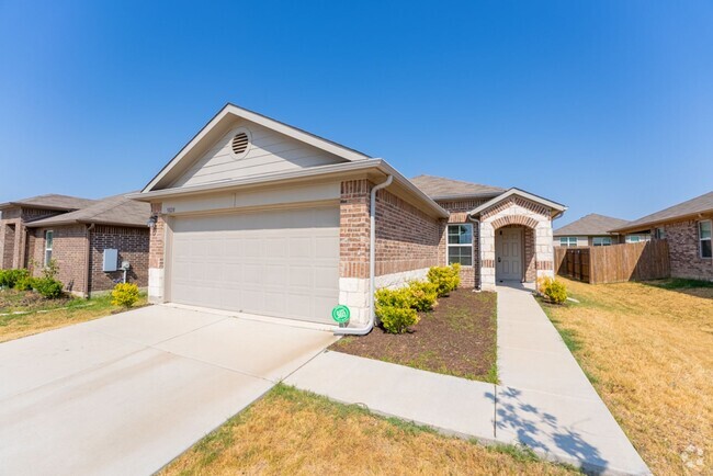 Building Photo - 5828 Roderick Dr Rental