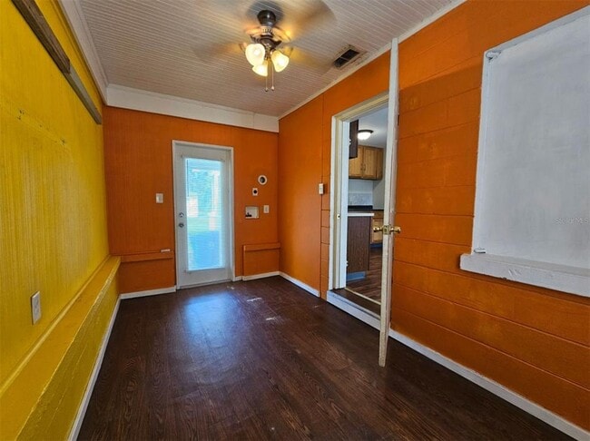 Photo - 1516 Holly Rd