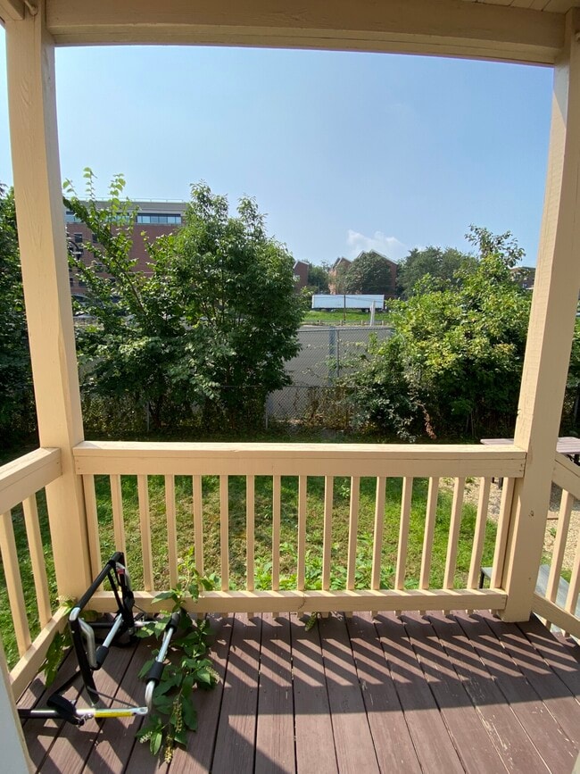 Photo - 117 Burget Ave Unidad 1