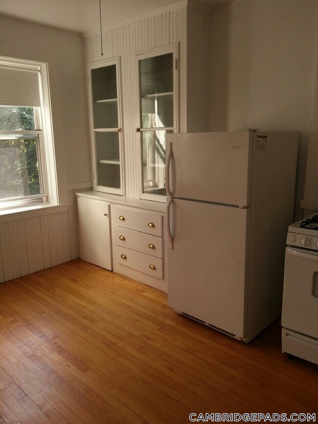 Photo - 14 Centre St Unit g