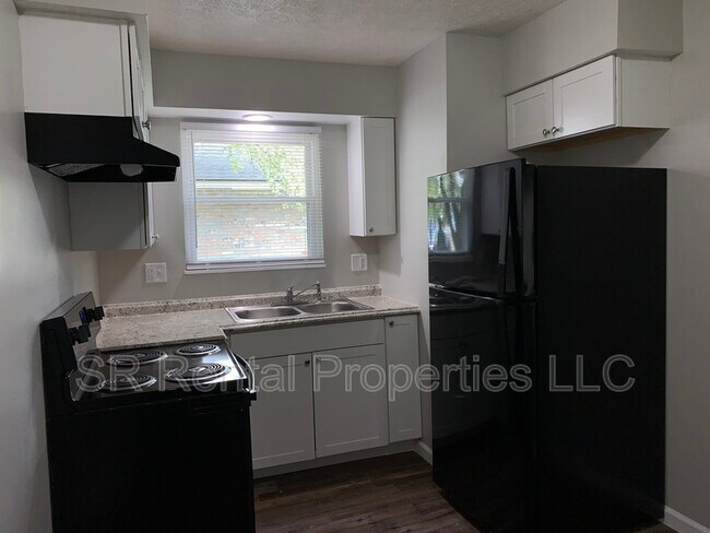 Photo - 218 Bridge St Condo Unit C