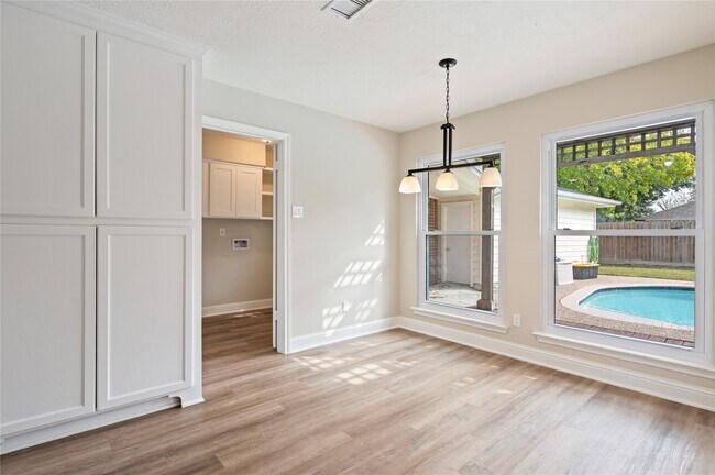 Photo - 15411 Woodcote Ct