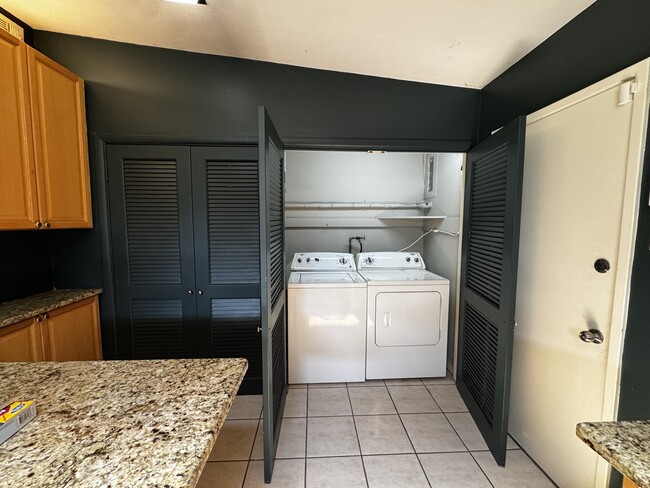 Photo - 19 Stoneyside Ln