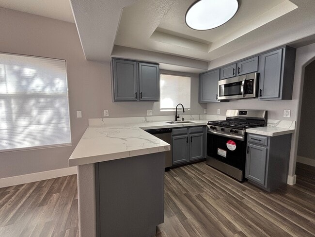 Photo - 541 Indian Bluff St