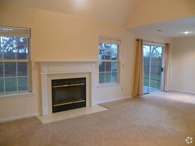 Building Photo - 3516 Churchill Dr Rental