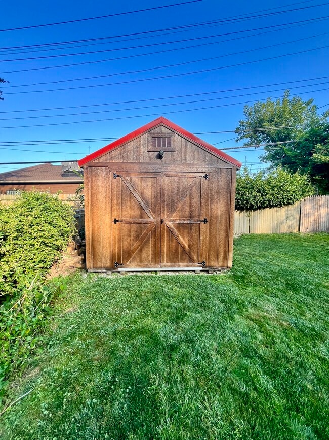 Photo - 297 Riverside Dr