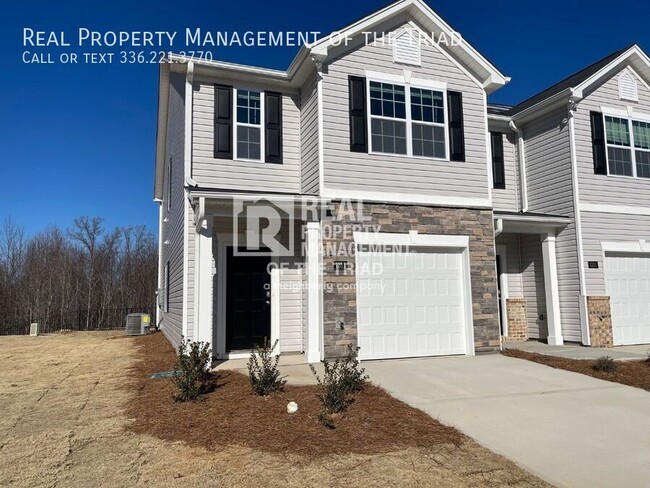 Brand New End Unit -3 Bd/2.5Ba Townhouse i... - Brand New End Unit -3 Bd/2.5Ba Townhouse i...