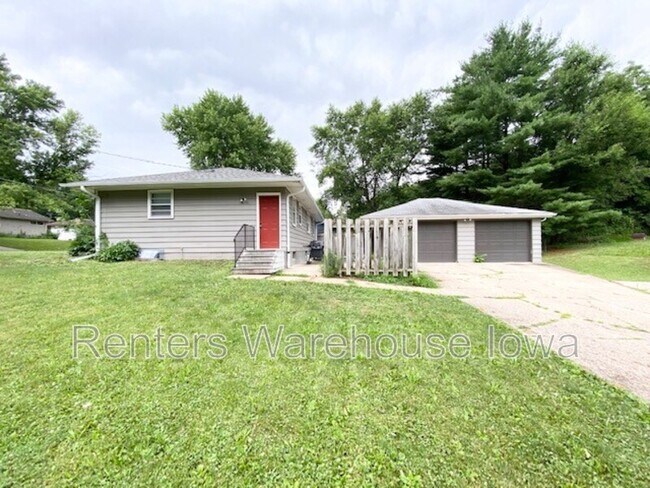 Photo - 2731 Bennett Ave