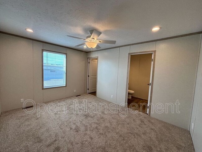 Photo - 725 S 12th St