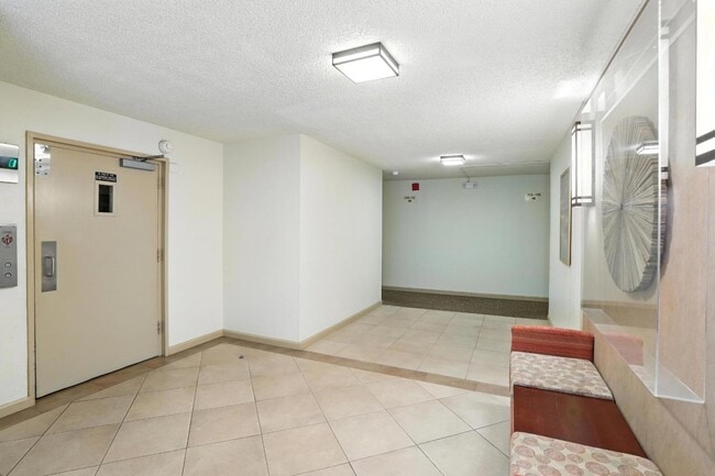 Photo - 1171 Compass Ln