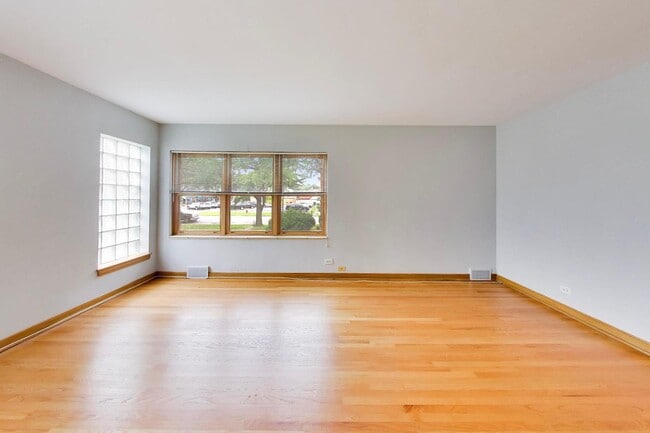 Photo - 3024 S Harlem Ave