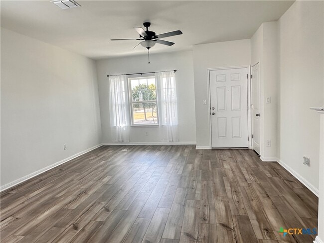 Photo - 124 Rollingwood Dr