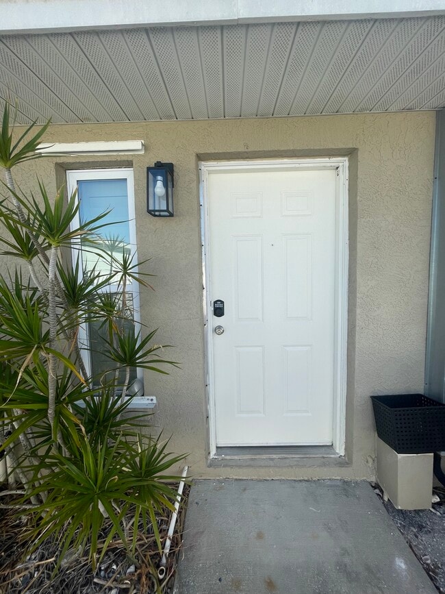 Building Photo - 1111 Montezuma Dr Rental