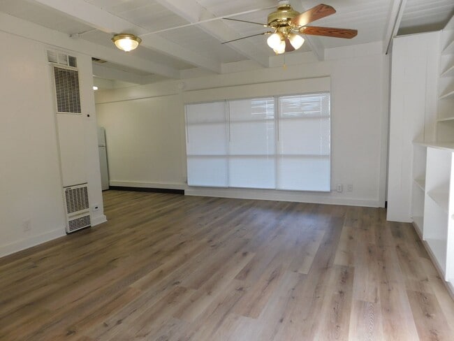 Photo - 2150 College Pl