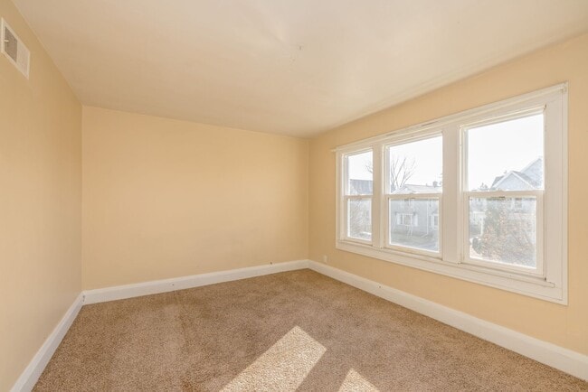 Photo - 17 6th St Unit 17 1/2 E 6th St