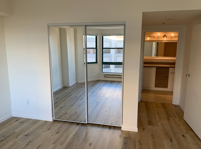 Photo - 988 Franklin St Unit 703