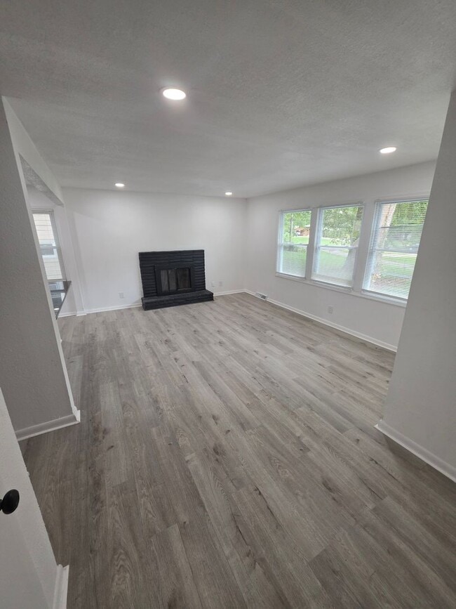 13512 W 90th Pl