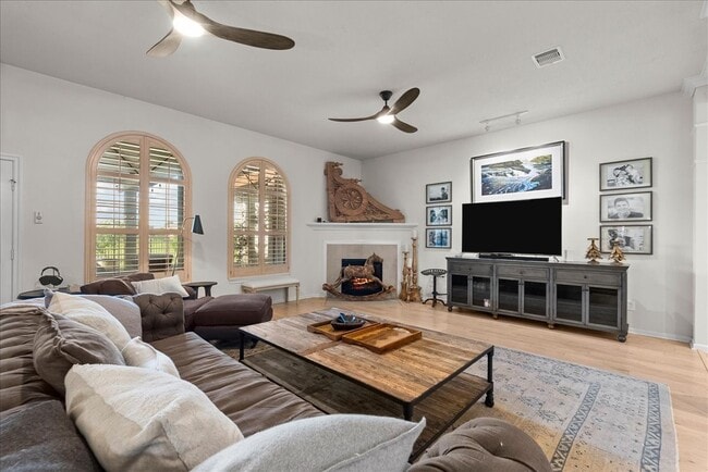 Building Photo - 2028 Verde Valley Dr