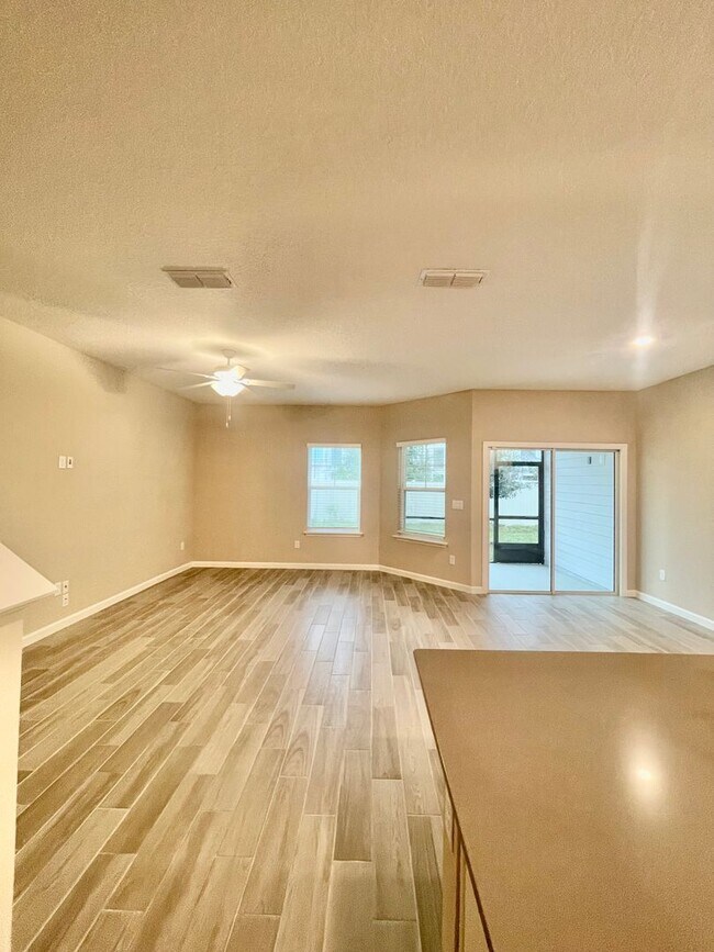 Photo - Newer Townhome in Jacksonville's Intracoastal Area
