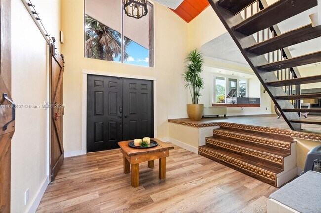 Photo - 16530 Royal Poinciana Ct