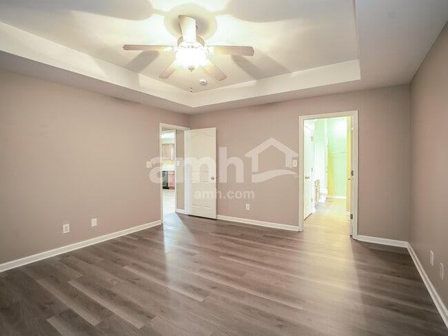 Photo - 720 Arrowfield Dr