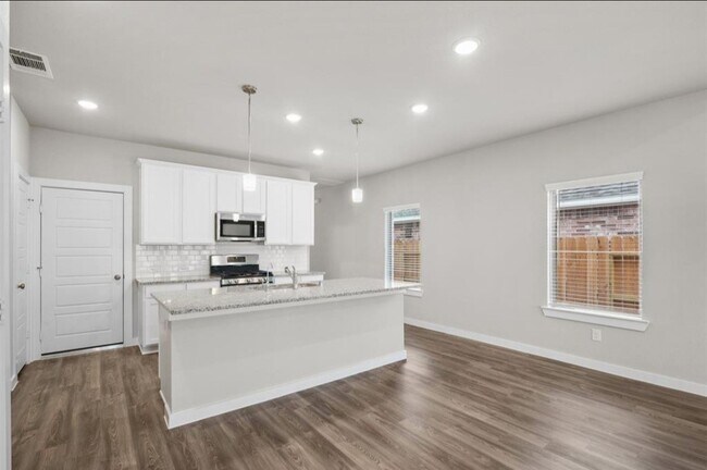 Photo - 21647 Coral Mist Dr