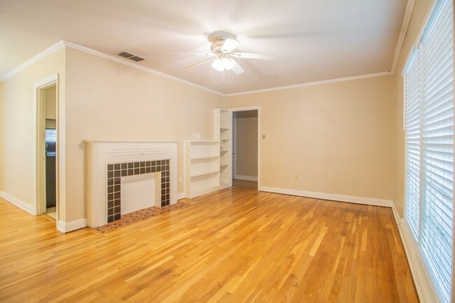 Building Photo - 3 Bedroom 2 bathroom house in Tech Terrace!